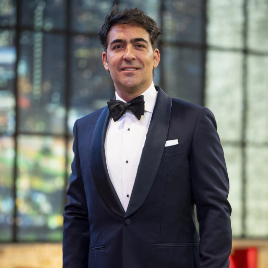 Christopher-Carpentier-Chef-Jurado-MasterChef-Celebrity-Colombia-2018-2023.webp