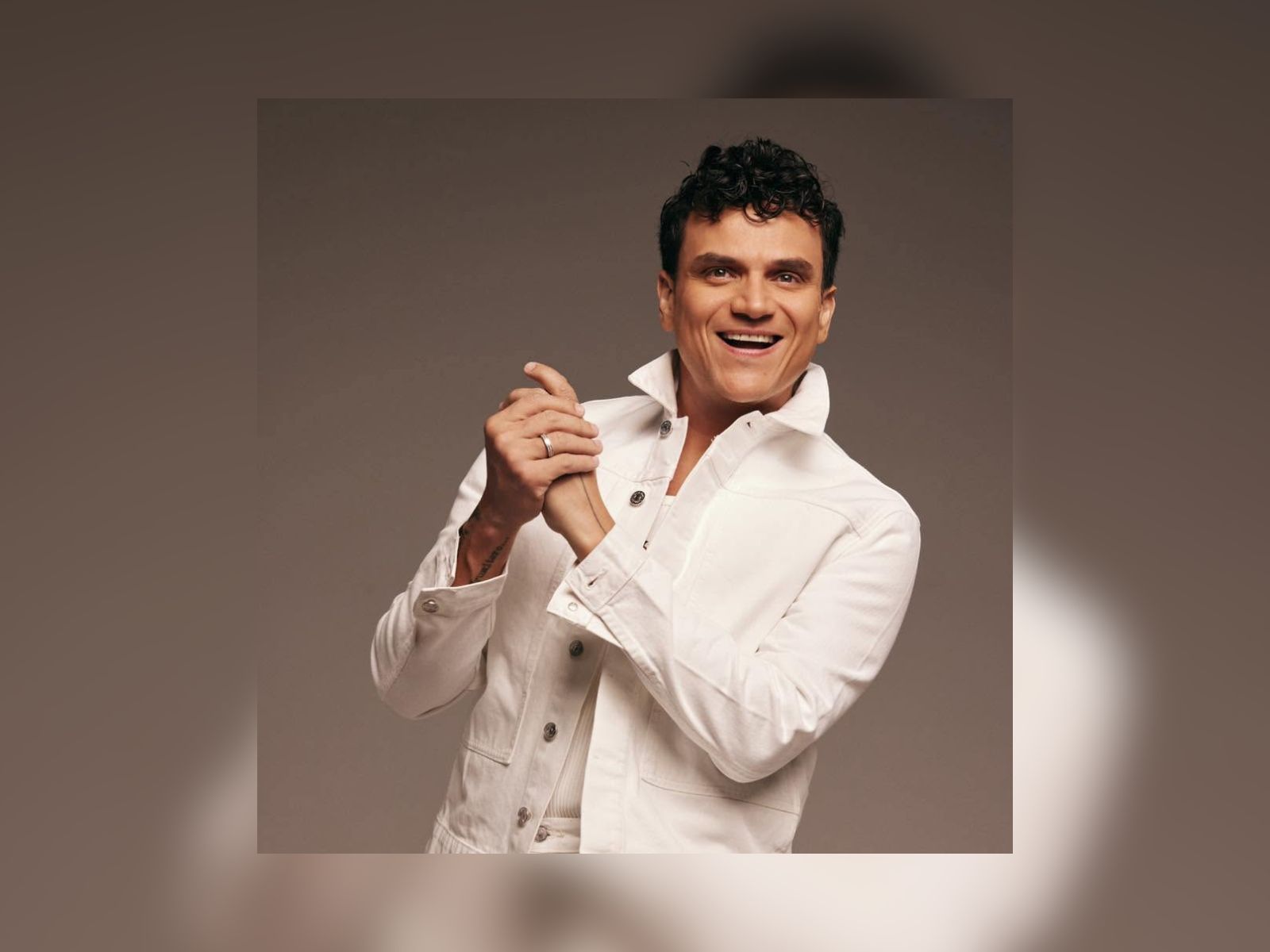 Entre lágrimas y abrazos: así fue la sorpresa de Silvestre Dangond para su mamá