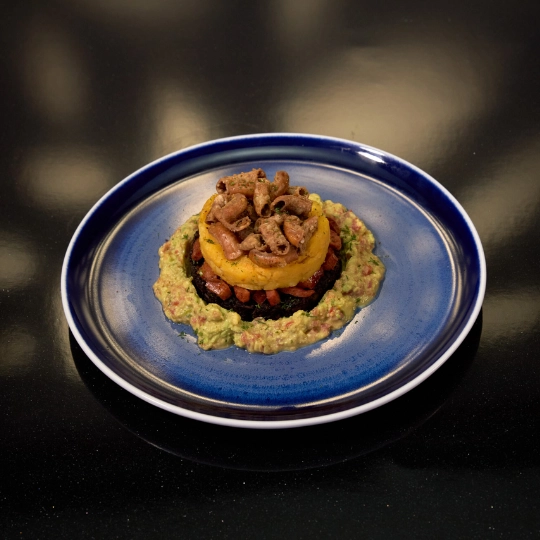 Plato-de-Carolina-Sabino-y-Caterin-Escobar (1).webp