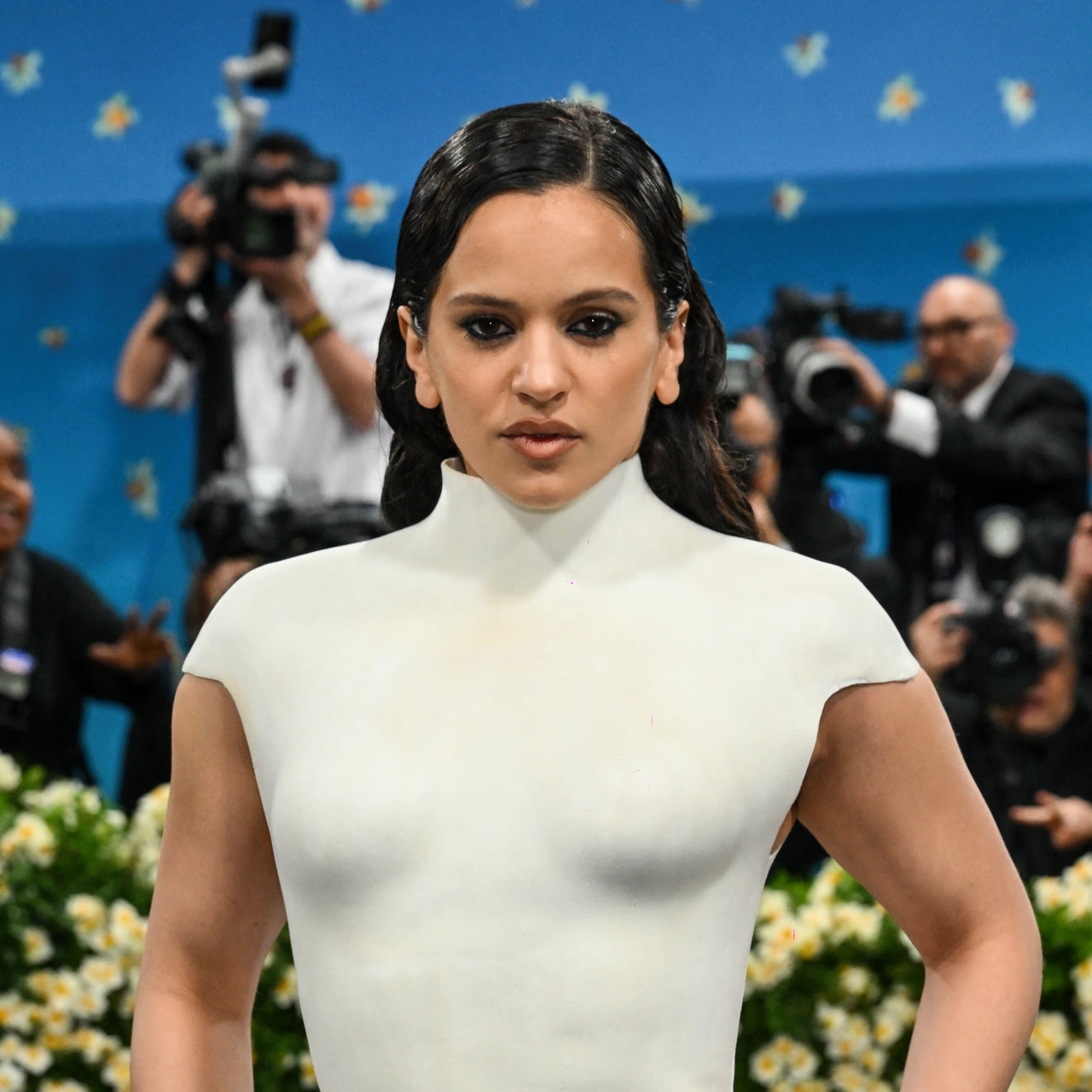 Rosalía prende el 2026: anuncia el LUX TOUR y Bogotá está oficialmente en la ruta