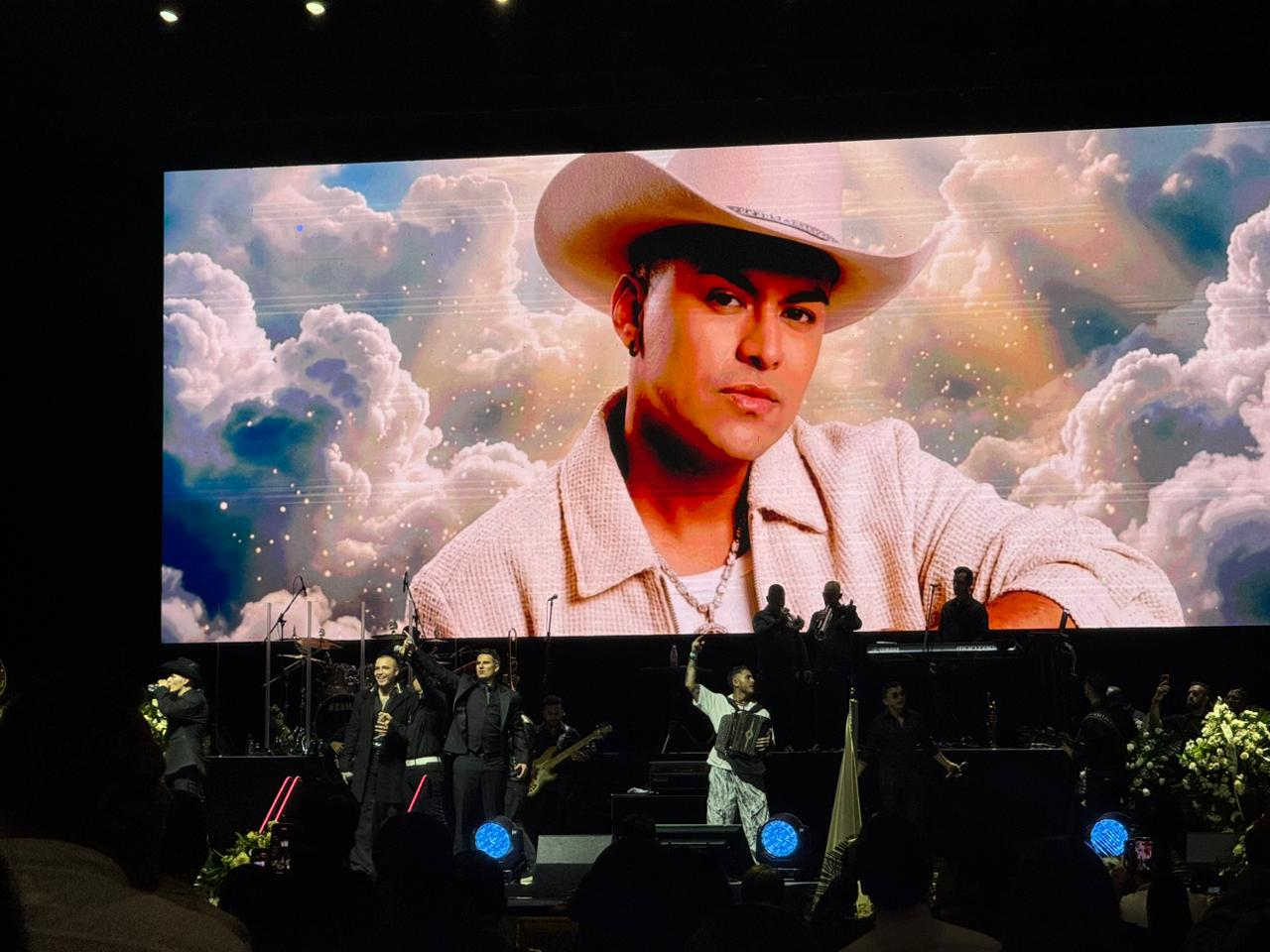 Así avanza el homenaje a Yeison Jiménez en el Movistar Arena 
