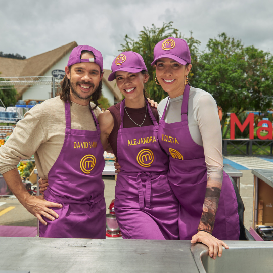 equipo-morado.webp