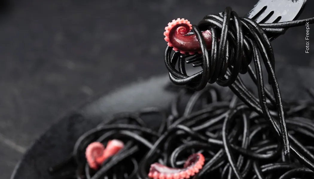 fideos en tinta de calamar