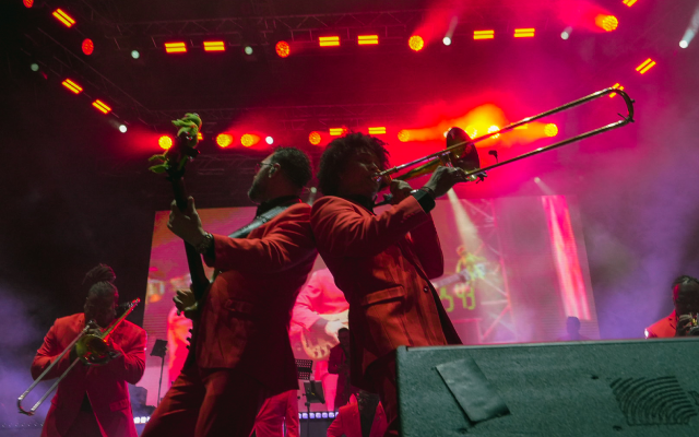 Grupo Niche tocando en concierto en Bogotá