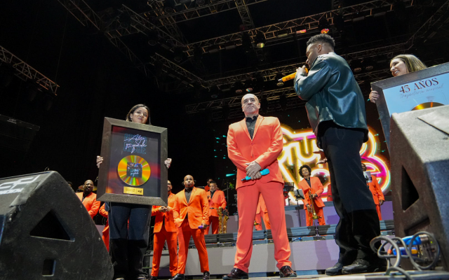 Homenaje al Grupo Niche