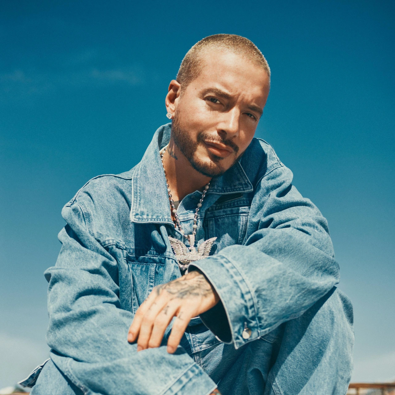 J Balvin la rompe: “MixTeip” entra en la lista de nominados a los Grammy 2026