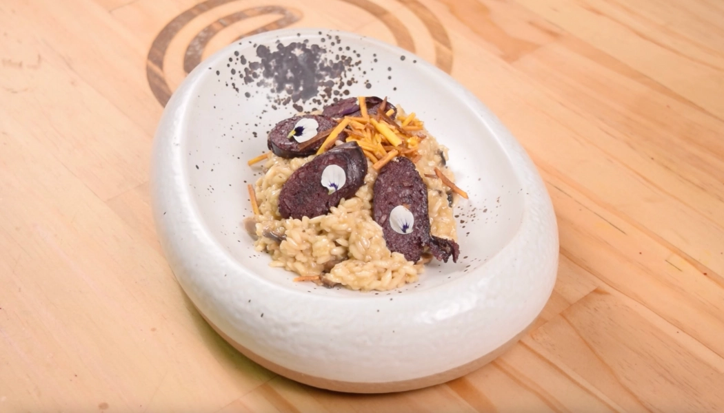 Calentado de Pasta con Risoni y Morcilla Calentado de Pasta con Risoni y Morcilla