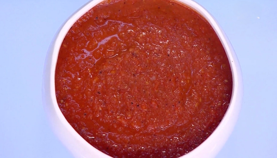 Salsa pomodoro casera con tomates asados