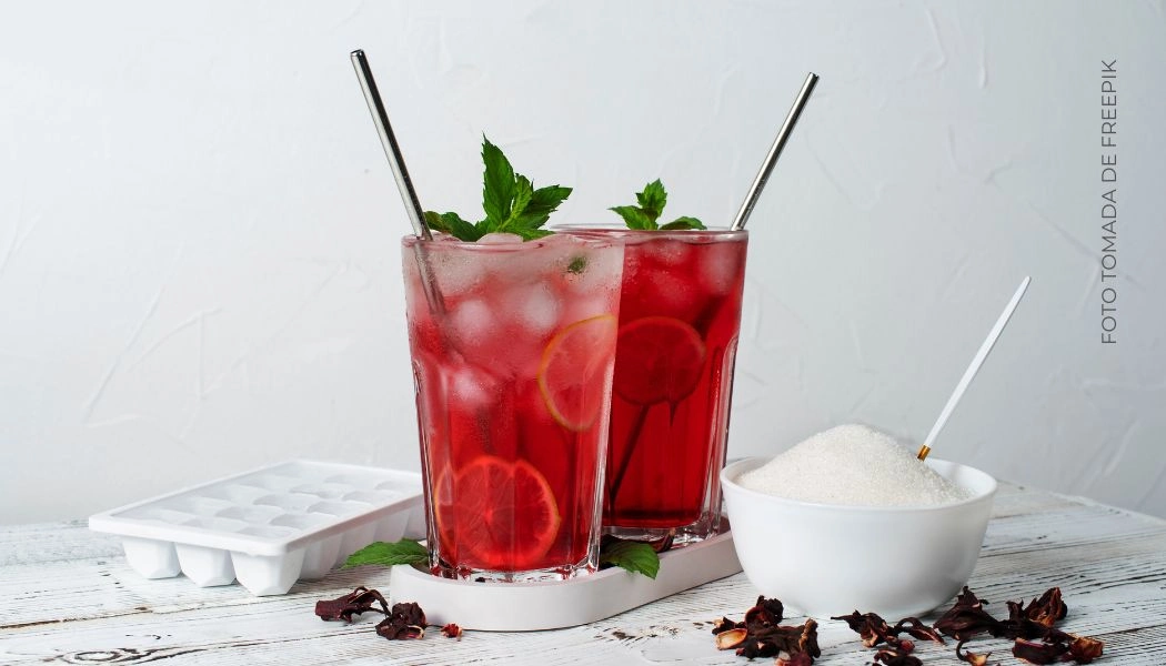 Receta soda de frutos rojos.