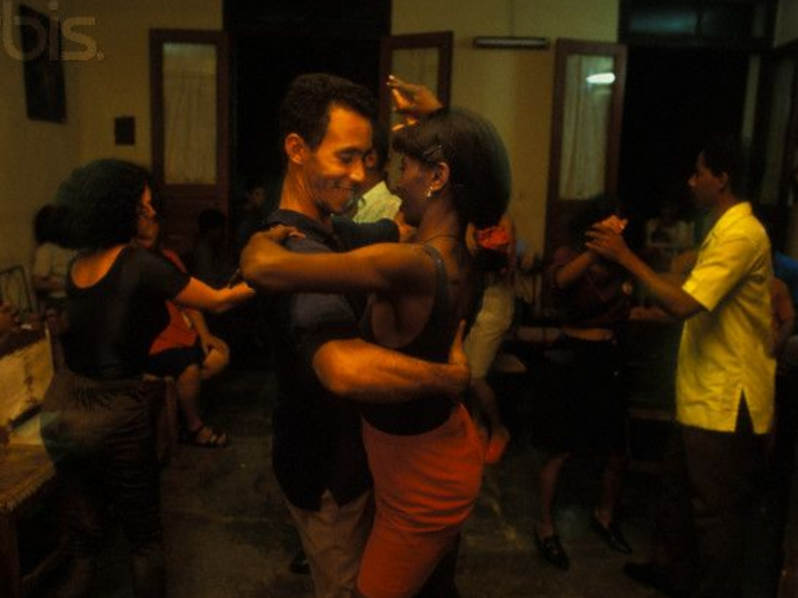 ¿Por qué la salsa sigue conquistando generaciones? Así ha evolucionado este género