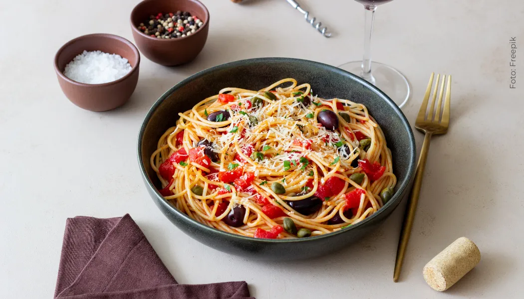 Receta tallarines en salsa puttanesca Receta tallarines en salsa puttanesca